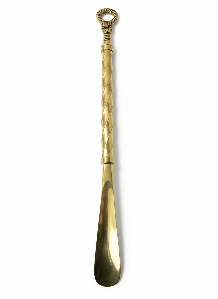 Royal Brass Long Shoe Horn – Lion Ring Edition
